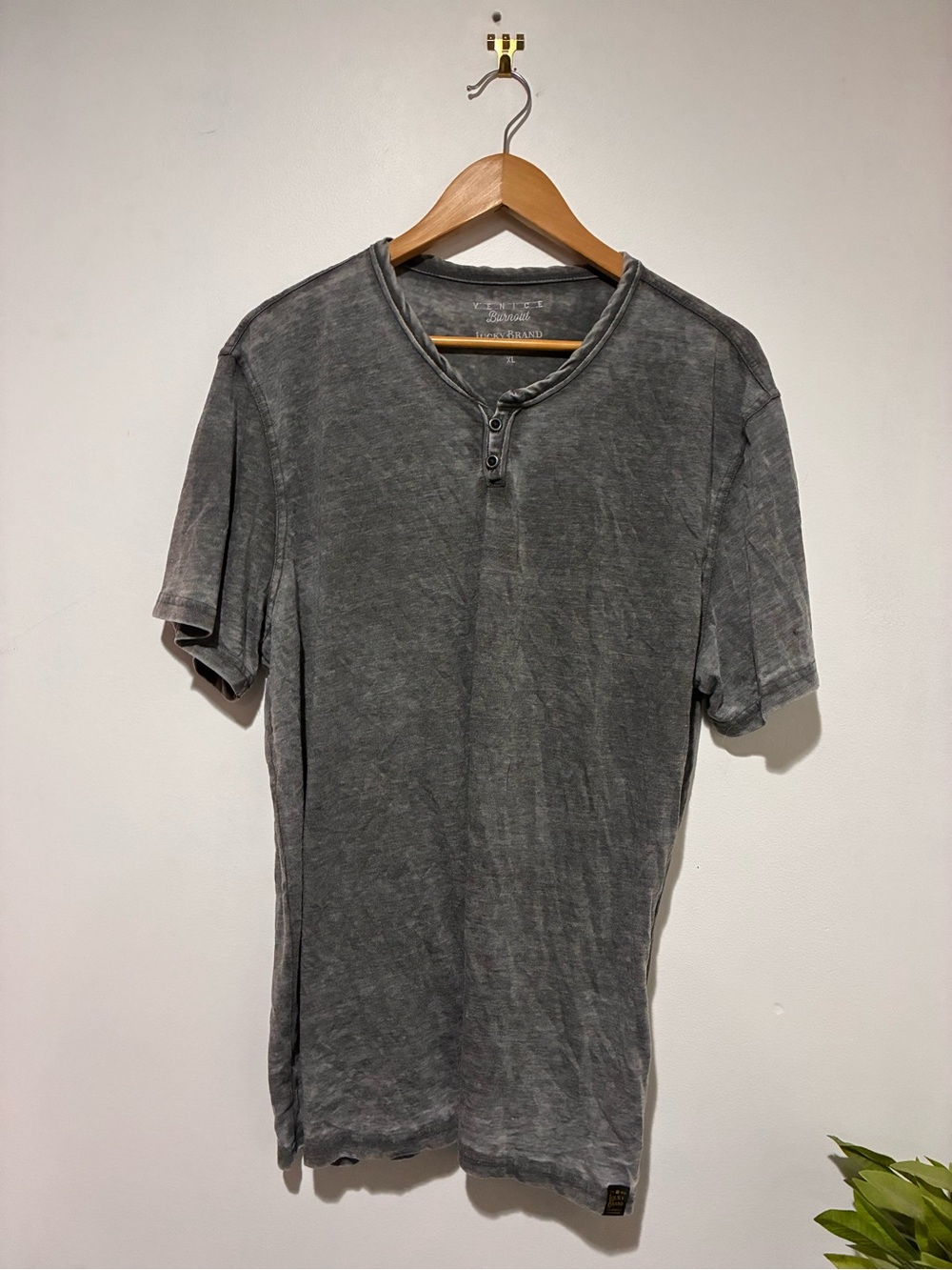 Lucky Brand | Washed Gray Short-Sleeve Henley Tee